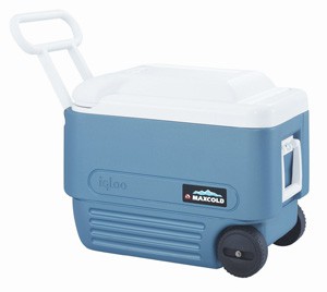 igloo rolling cooler smaller
