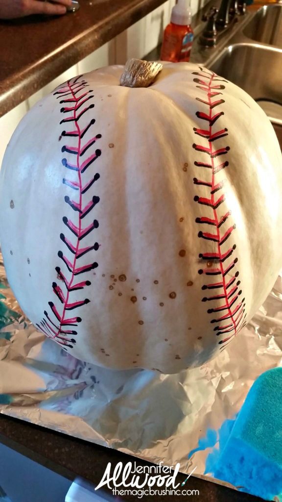 10-baseball-and-softball-halloween-pumpkin-ideas