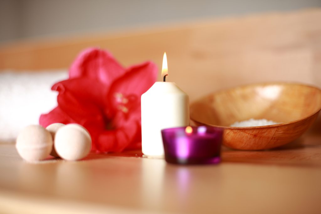 wood-flower-petal-food-relax-candle-1166098-pxhere.com